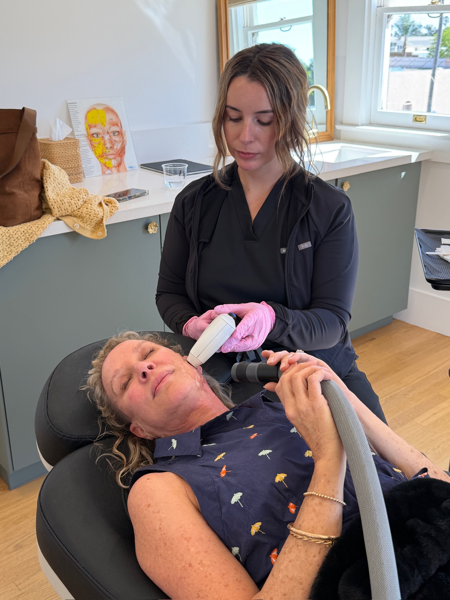 Sofwave: The Smarter Way to Lift, Tighten, and Support Your Skin